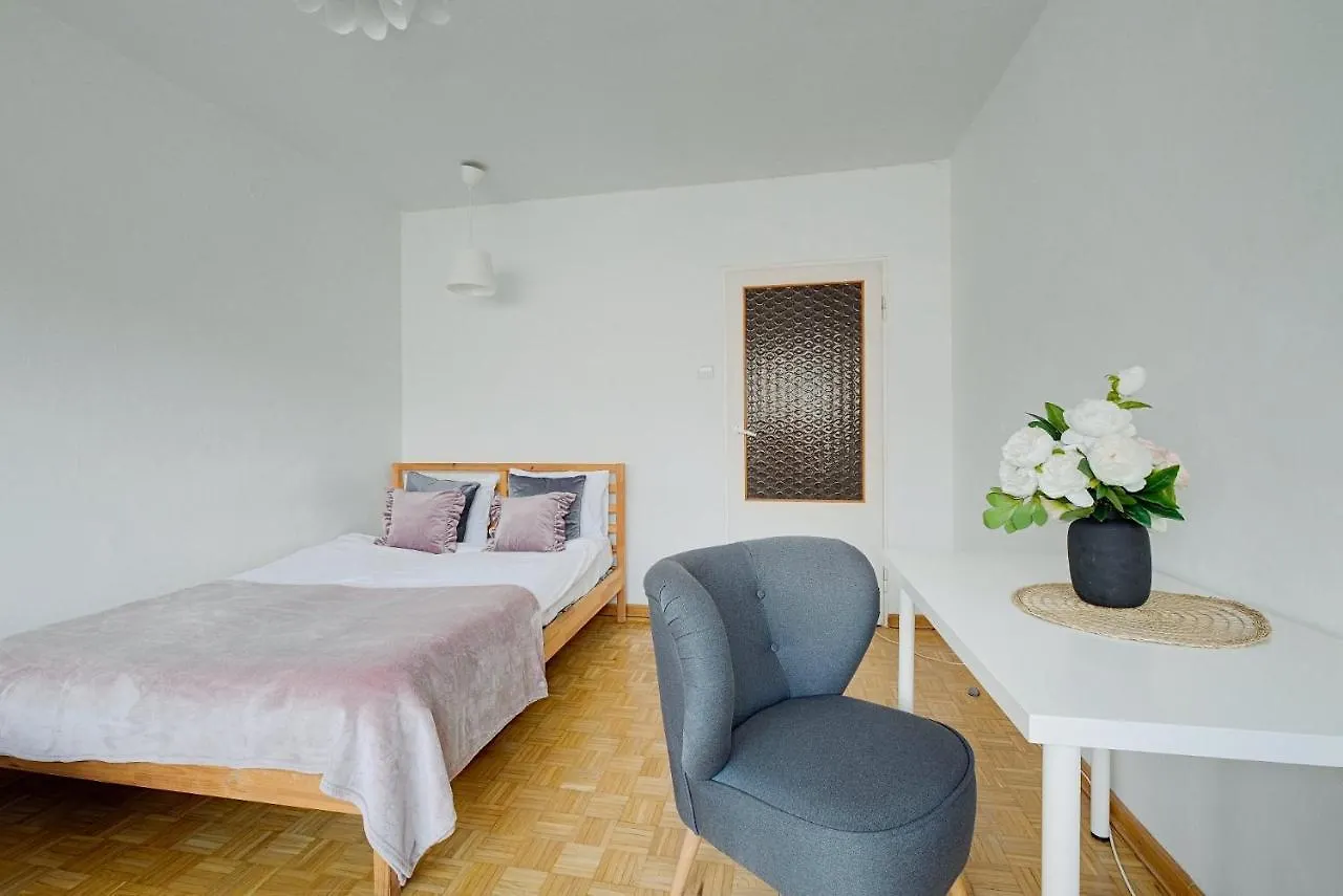 Apartment 2 Bedroom Apt In Heart Of Warsaw Zgoda 9 Tv70